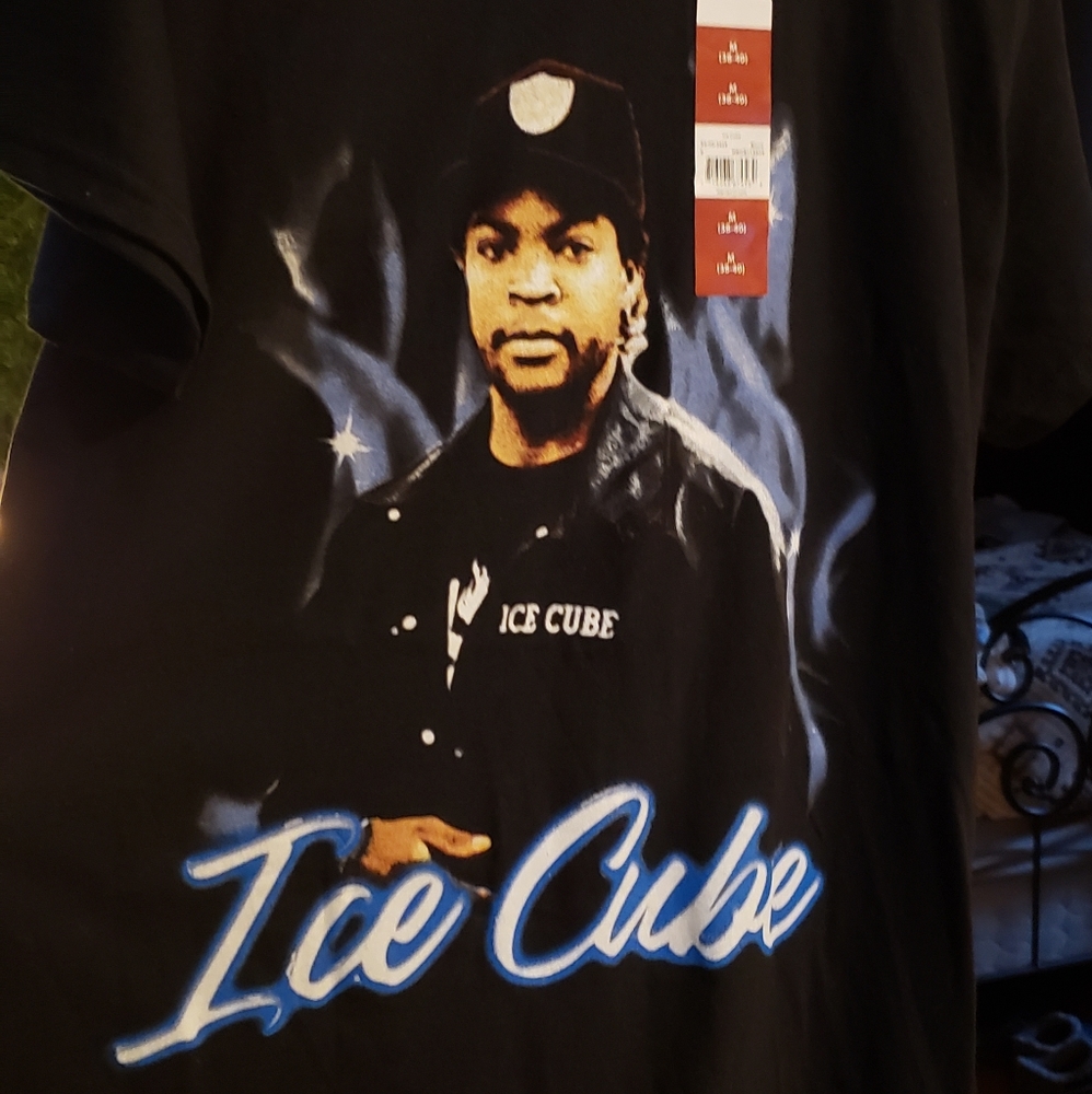 Ice Cube 🌘 T-shirt black size medium NWT